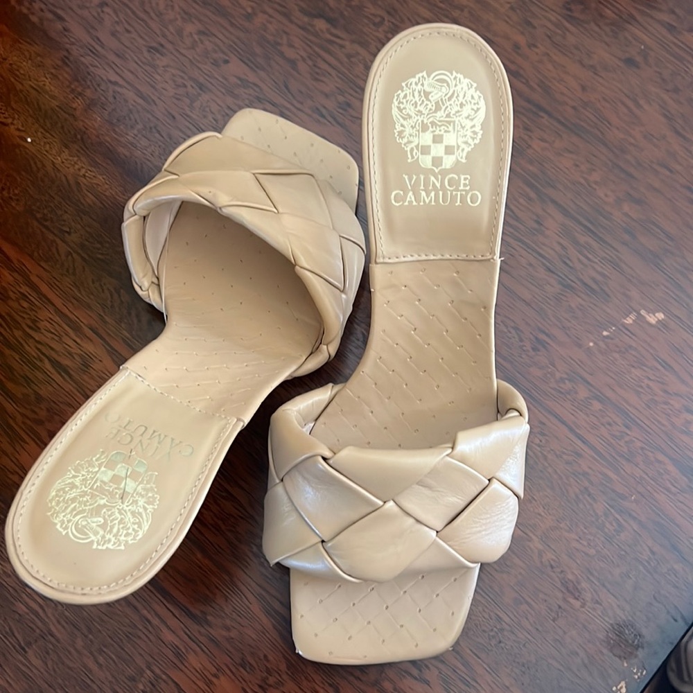 Vince Camuto heel